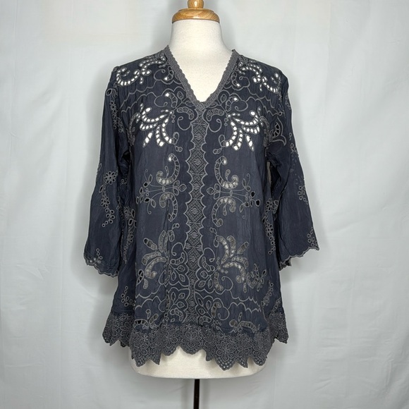 Johnny Was Tops - Johnny Was gray 3/4 sleeve top XS